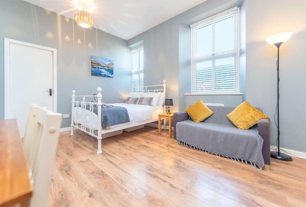 Clonbur House - Studio Village Apartment غالواي المظهر الخارجي الصورة